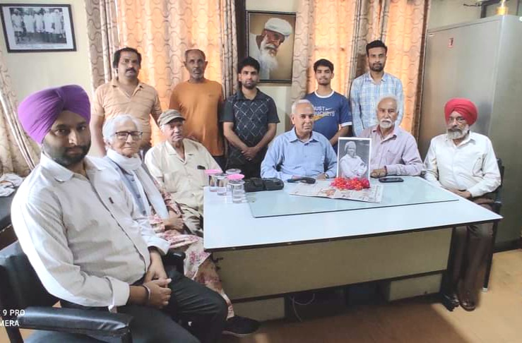 कवि लाल सिंह दिल के जन्मदिन पर कार्यक्रम नबरी और संग्राम का प्रतीक है 'हृदय' की कविता धरती के हृदय से उपजी